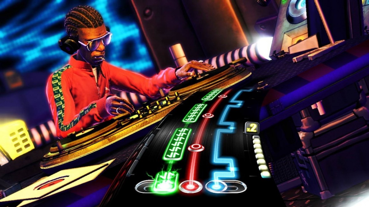 DJ Hero retro Xbox 360 video game featuring music rhythm gameplay, DJ mixing action, multiplayer party challenges and classic Xbox 360 entertainment - gameplay