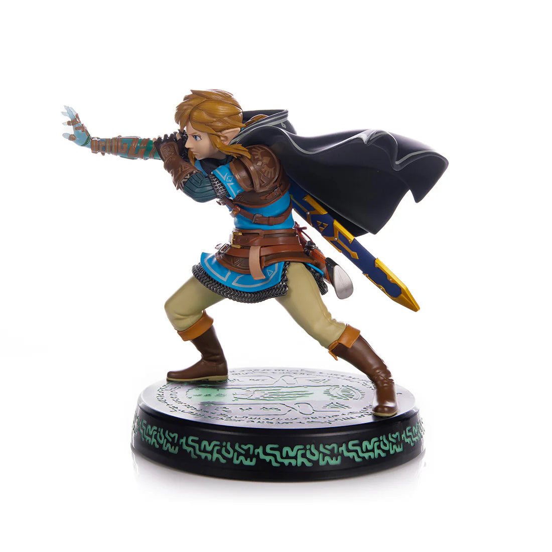 Tears of the Kingdom Link 9 inch statue by First 4 Figures detailed Legend of Zelda collectible featuring heroic pose intricate armor and premium display quality celebrating the Nintendo fantasy adventure franchise angle view