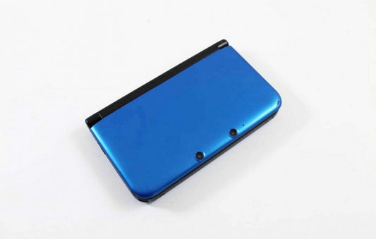 Nintendo 3DS XL Console (3DS) [Midnight Blue] in good condition featuring the larger screen version of the handheld with glasses free 3D a clamshell design and built in access to the 3DS library; includes the midnight blue system with overall good cosmetic condition and solid portable play experience top corner