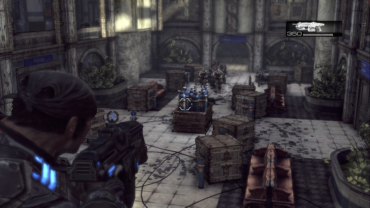 Gears of War 2 Limited Edition for Xbox 360 with special packaging and collectible bonus content gameplay