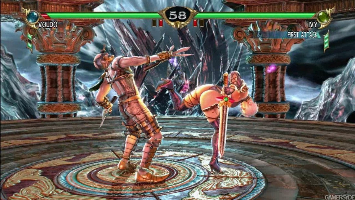 Soul Calibur IV Premium Edition for Xbox 360 with special edition packaging and character-themed content gameplay