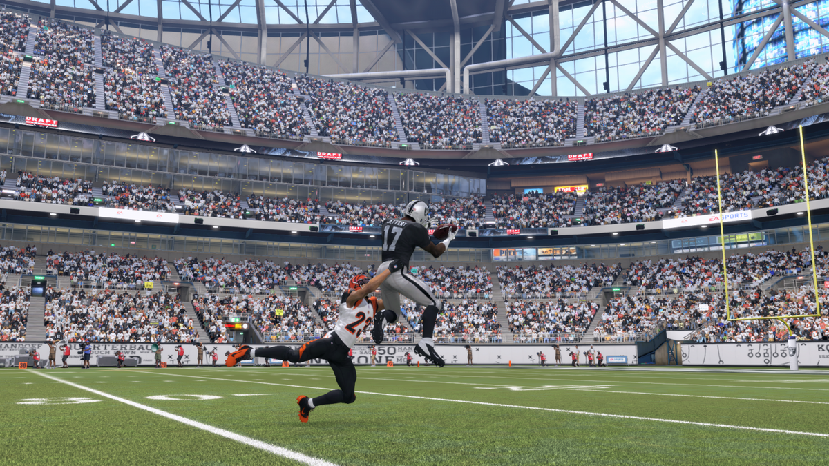 Madden NFL 16 Xbox 360 X360 video game featuring American football sports simulation gameplay NFL teams and players passing plays rushing attacks defensive strategies touchdown scoring franchise mode quarterback controls play calling multiplayer matches and classic Xbox 360 football gaming retro video game collection collectible gaming appeal gameplay