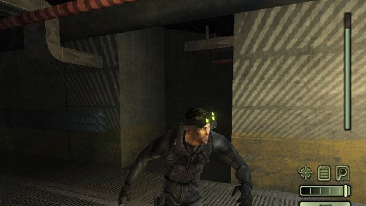 Tom Clancys Splinter Cell Stealth Action Redefined PS2 PlayStation 2 stealth action game tactical espionage infiltration night vision gadget based gameplay retro video game gameplay Greatest Hits edition