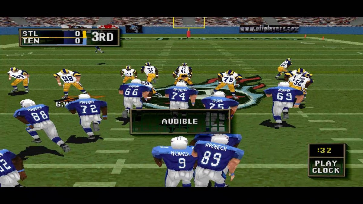 Madden NFL 2000 PlayStation 1 PS1 video game, American football sports simulation, classic Madden gameplay, franchise and multiplayer modes gameplay screenshot
