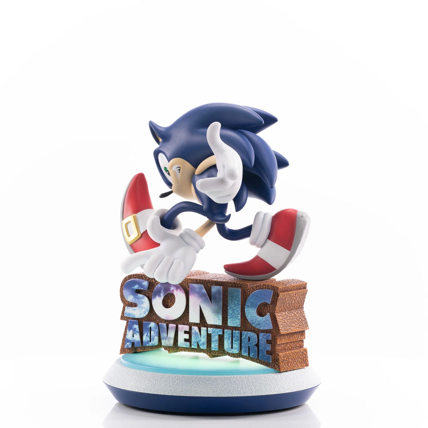 Sonic Adventure 9 inch statue Collector’s Edition by First 4 Figures detailed Sonic the Hedgehog collectible featuring dynamic running pose vibrant colors and premium display quality celebrating the classic Dreamcast era franchise front angle view
