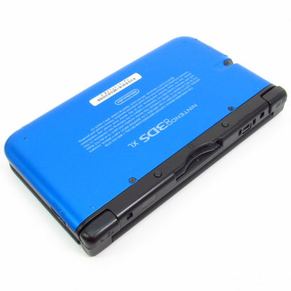 Nintendo 3DS XL Console (3DS) [Midnight Blue] in good condition featuring the larger screen version of the handheld with glasses free 3D a clamshell design and built in access to the 3DS library; includes the midnight blue system with overall good cosmetic condition and solid portable play experience bottom