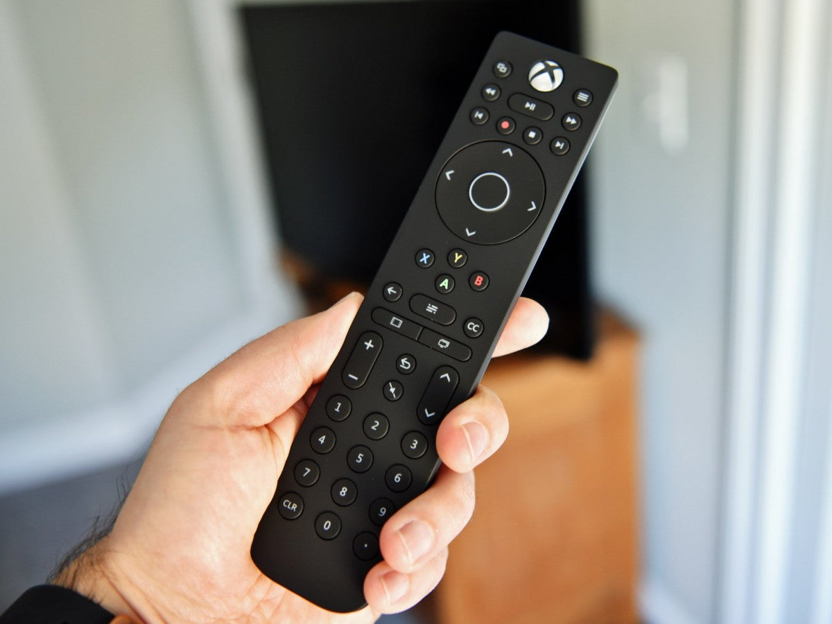 Xbox Series X and Xbox One media remote long edition accessory XONE held in hand