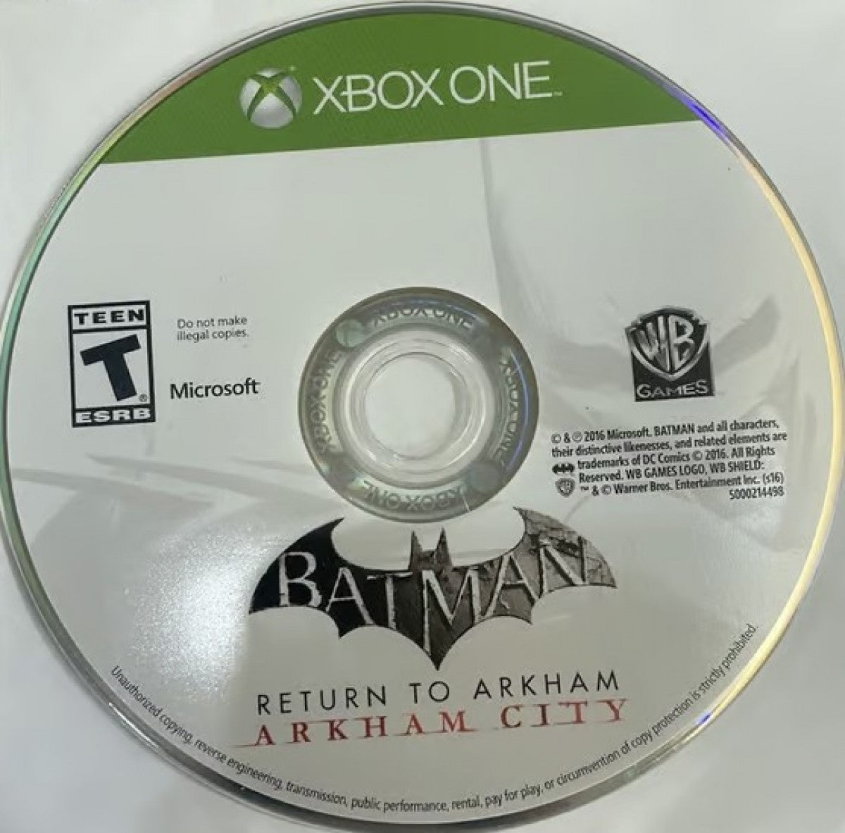 Batman: Return to Arkham Xbox One disc – remastered action-adventure game featuring Batman