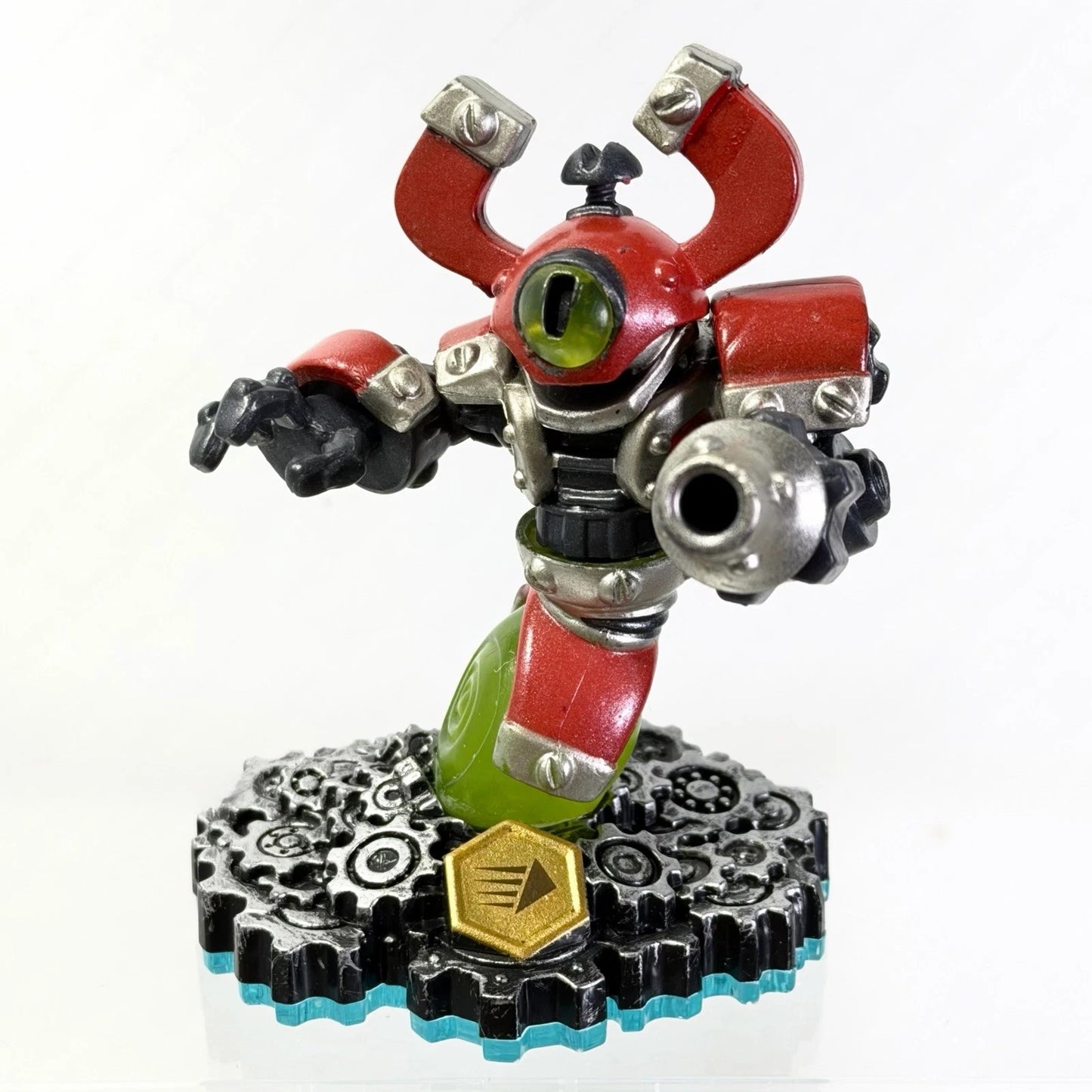 Magna Charge Skylanders Swap Force character figure collectible toy tech element robot warrior swapper portal compatible game piece magnetic wheeled fighter figure for Skylanders fans 