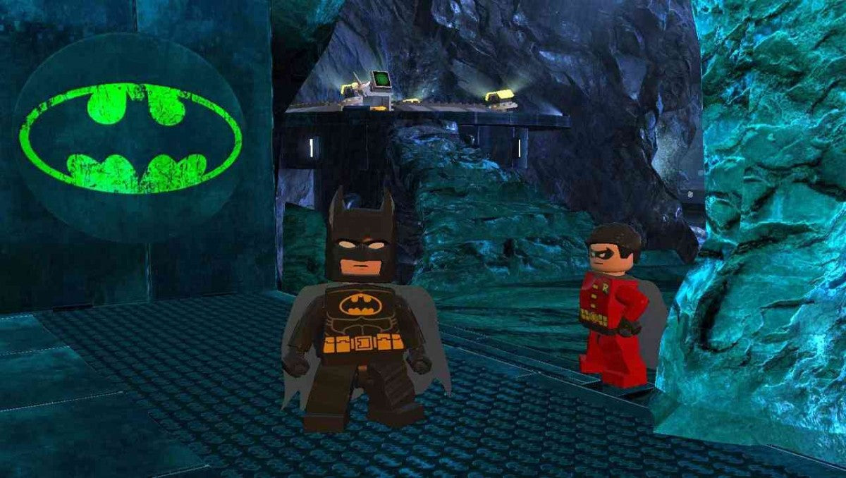LEGO Batman 2 DC Super Heroes Platinum Hits Xbox 360 open-world action-adventure video game featuring Batman Robin Superman Wonder Woman and DC villains voice acting co-op Gotham City exploration and brick-building puzzle solving gameplay screenshot