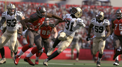 Madden NFL 17 gameplay for Xbox One (XONE) sports football video game