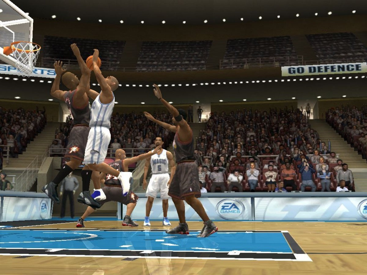 NBA Live 2004 GameCube game featuring realistic basketball gameplay and authentic NBA simulation on Nintendo GameCube gameplay screenshot