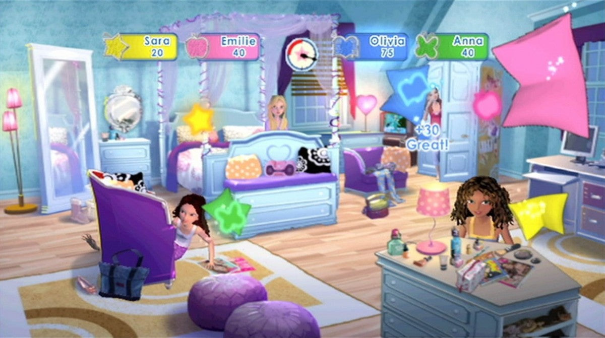 Charm Girls Club: Pajama Party gameplay art for Nintendo Wii (Wii) video game 