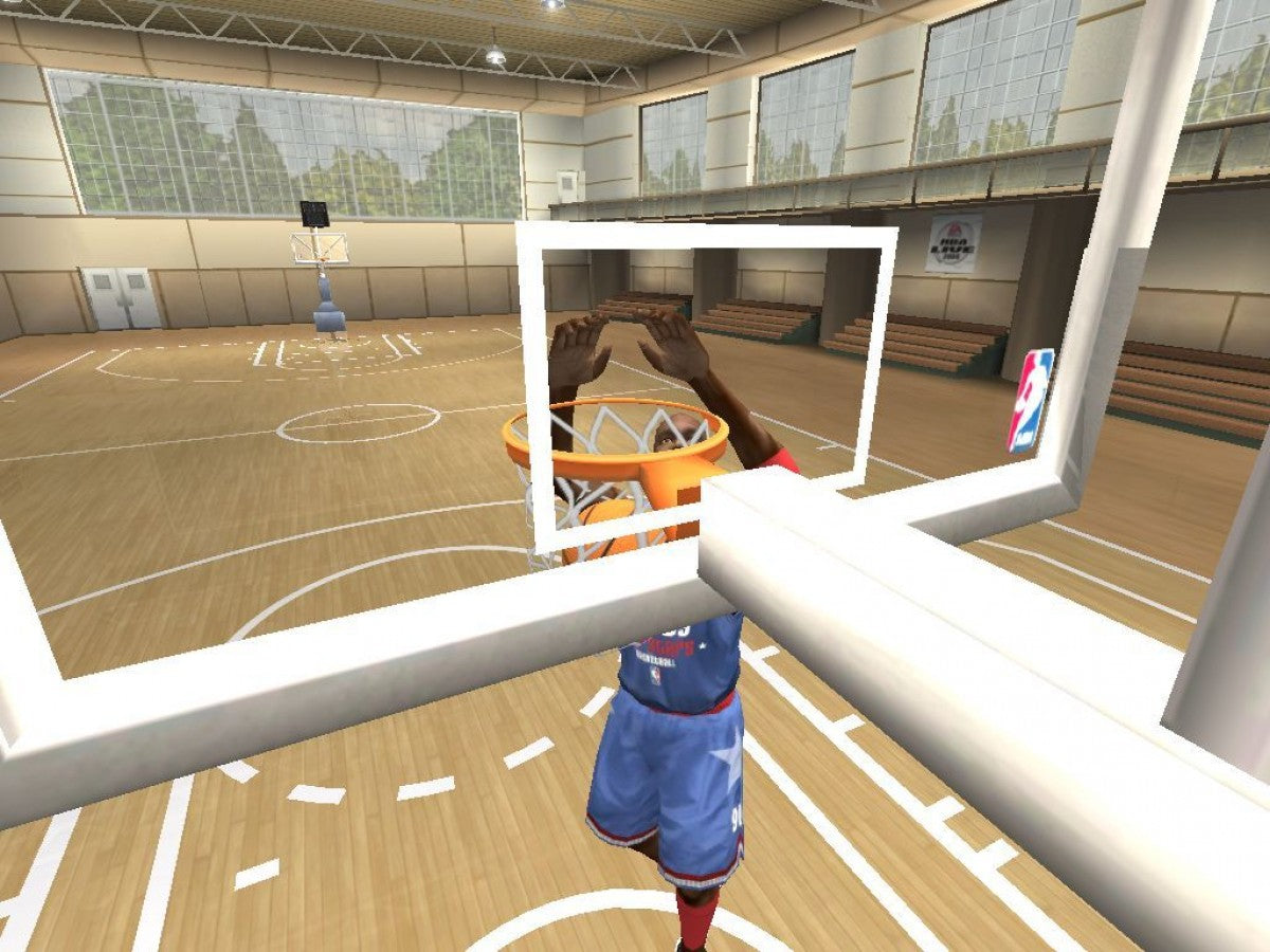 NBA Live 2004 GameCube game featuring realistic basketball gameplay and authentic NBA simulation on Nintendo GameCube gameplay screenshot