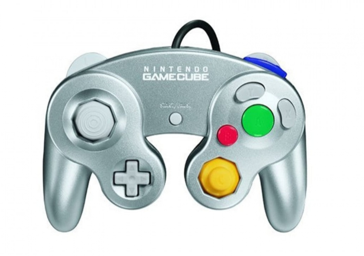 GameCube Platinum Controller Nintendo GameCube official silver platinum wired controller analog stick rumble support classic ergonomic design retro gaming accessory Nintendo controller gamepad head on
