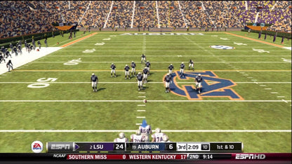 NCAA Football 13 Xbox 360 X360 video game featuring college football sports simulation gameplay NCAA college teams and players offensive play calling passing plays rushing attacks defensive strategies touchdown scoring college stadiums dynasty mode recruiting challenges Road to Glory career mode and classic Xbox 360 college football action retro video game collection collectible gaming appeal gameplay screenshot