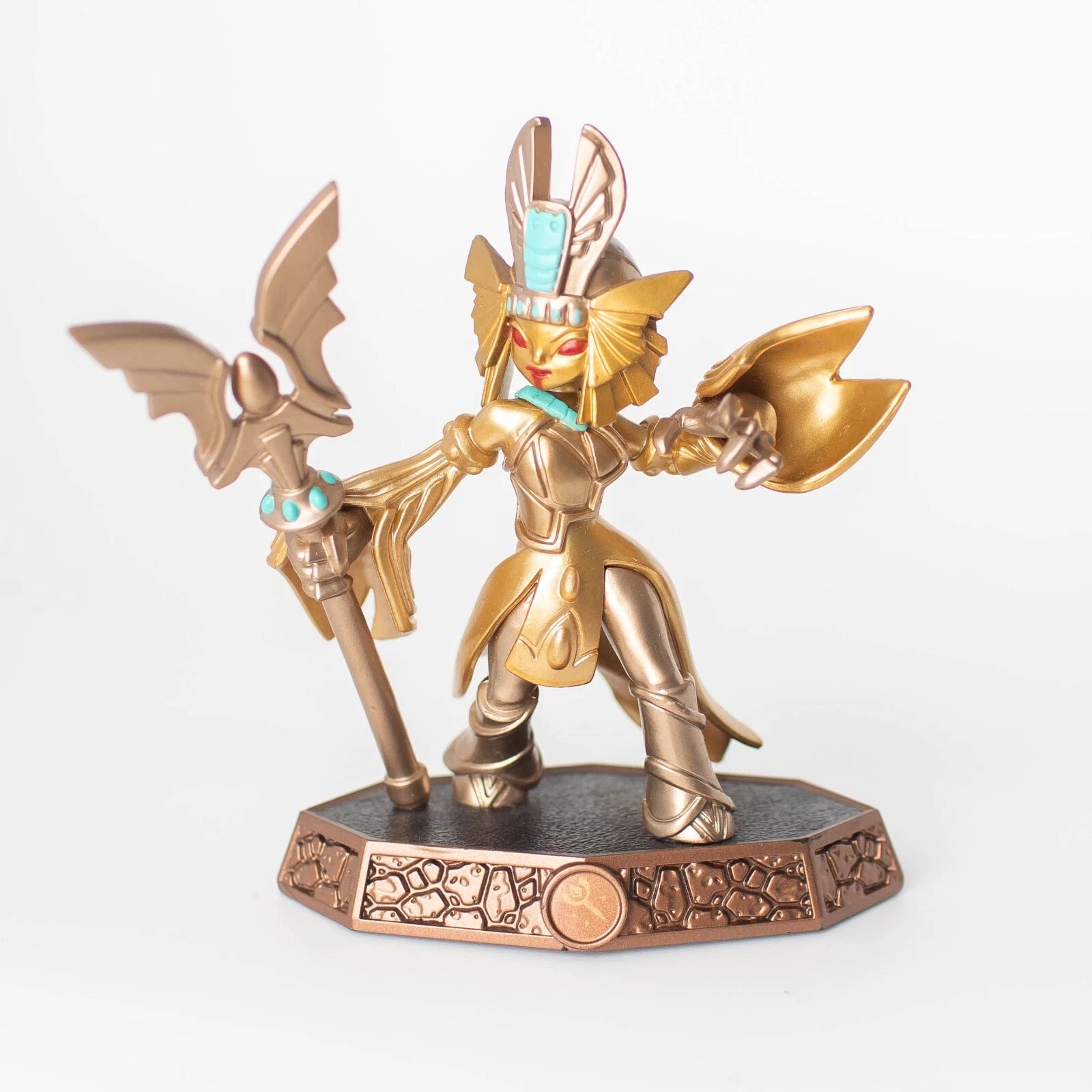 Golden Queen Skylanders Imaginators sensei character figure collectible toy earth element villain portal compatible game piece gold transforming sorceress figure for Skylanders fans front