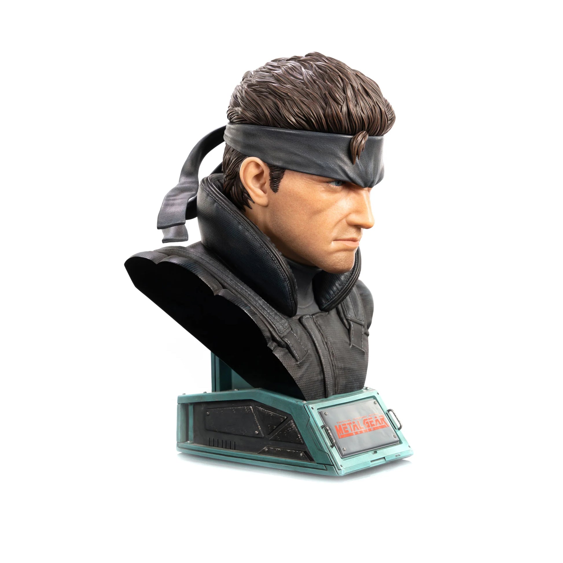 Solid Snake Grand Scale Bust 12" Premium Resin Statue – Figure, side profile