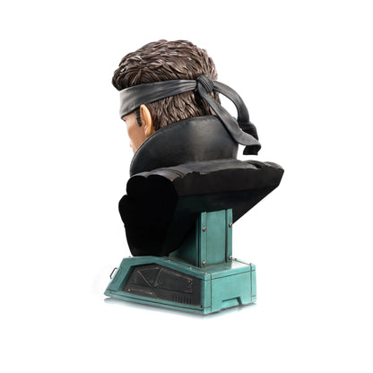 Solid Snake Grand Scale Bust 12" Premium Resin Statue – Figure, back of statue at angle