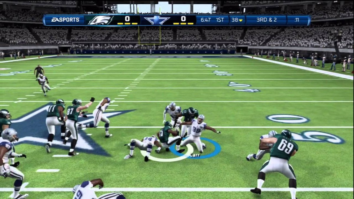 Madden NFL 13 Xbox 360 X360 video game featuring American football sports simulation gameplay NFL teams and players passing plays rushing attacks defensive strategies touchdown scoring quarterback controls precision passing play calling franchise mode season competition multiplayer matches and classic Xbox 360 football gaming retro video game collection collectible gaming appeal gameplay screenshot
