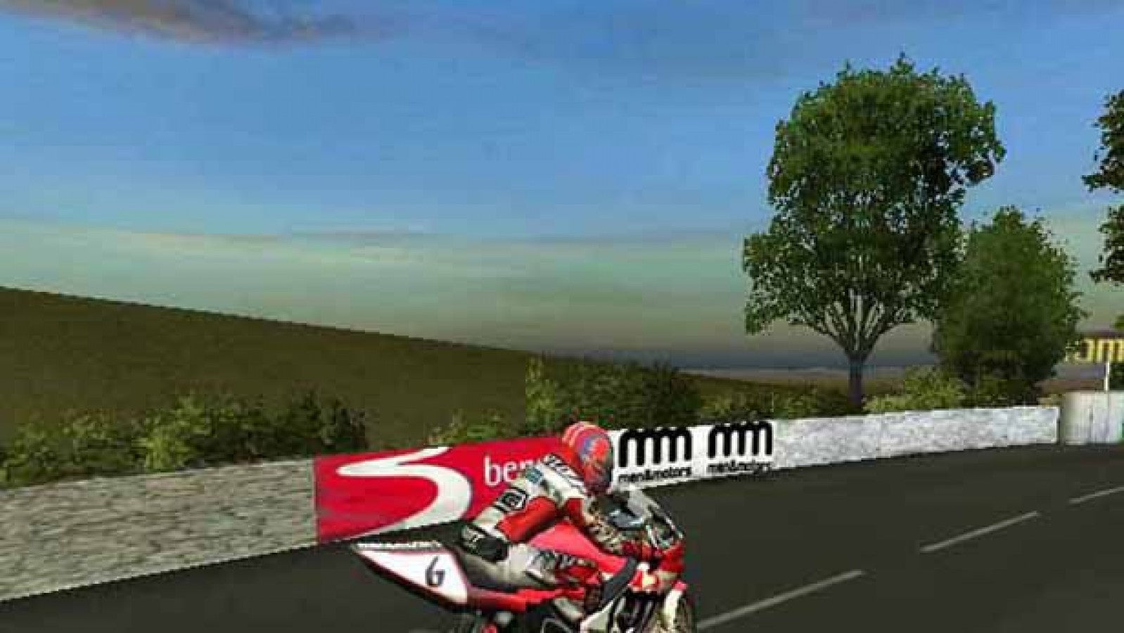 Suzuki TT Superbikes – PlayStation 2 (PS2) video game gameplay,  motorcycle racing simulation.