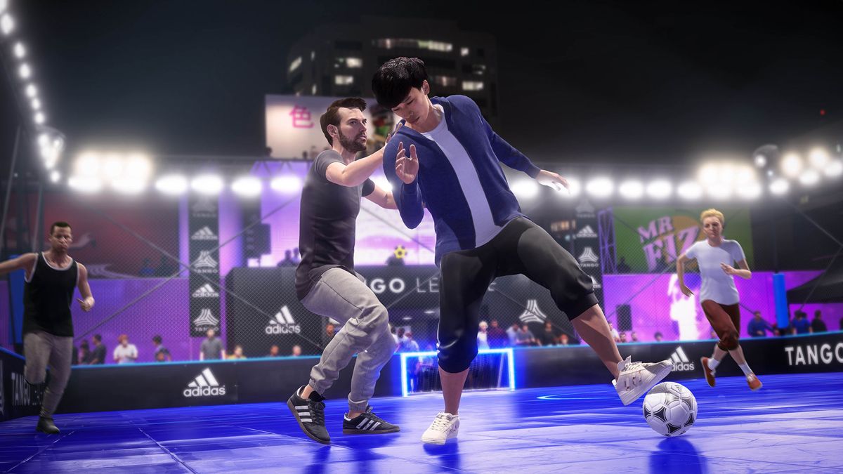 FIFA 20 retro PlayStation 4 video game featuring realistic football gameplay, online multiplayer matches, Ultimate Team competition and classic PS4 entertainment - gameplay