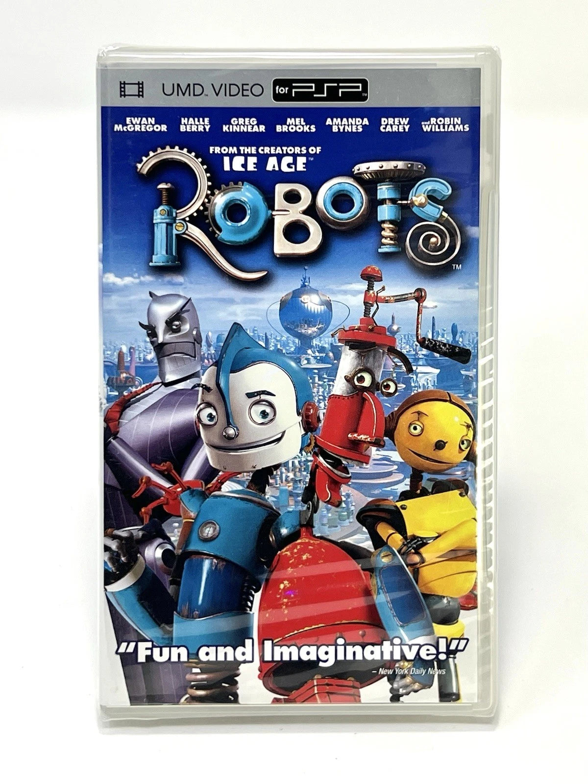 Robots UMD video for the PlayStation Portable featuring the full animated family film presented in portable format with sci fi adventure storytelling set in a world of robots created by Blue Sky Studios front cover