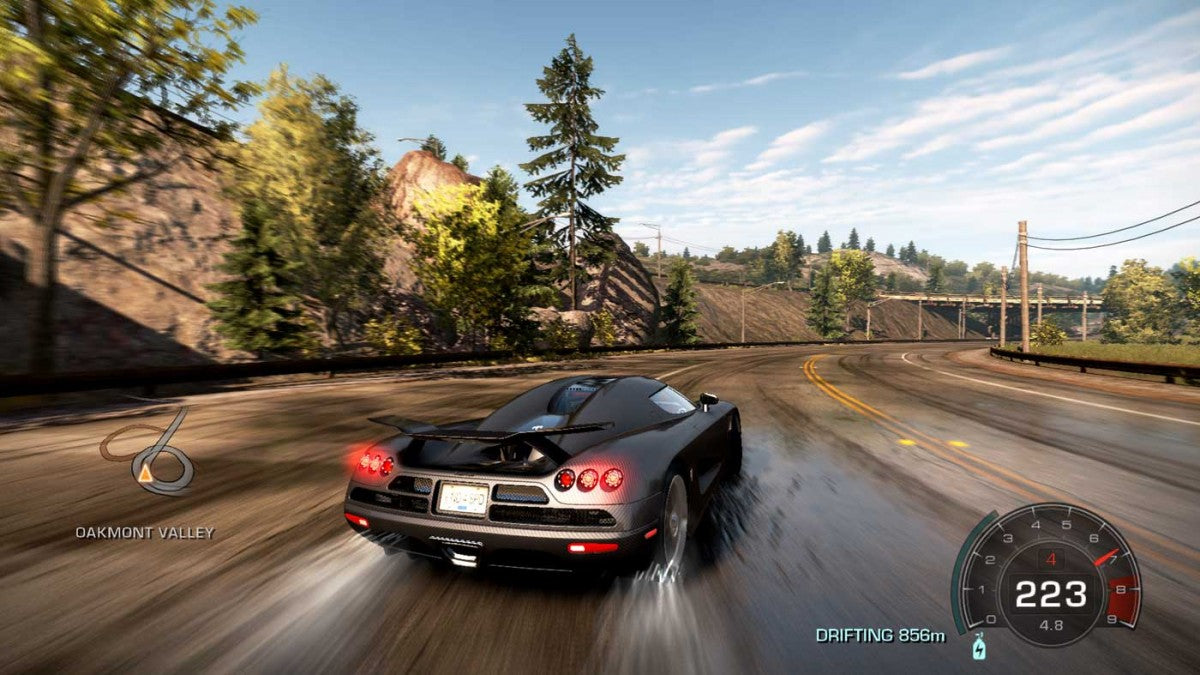 Need for Speed Hot Pursuit Xbox 360 video game, arcade racing action, high-speed police chases, multiplayer and online gameplay, console title gameplay screenshot